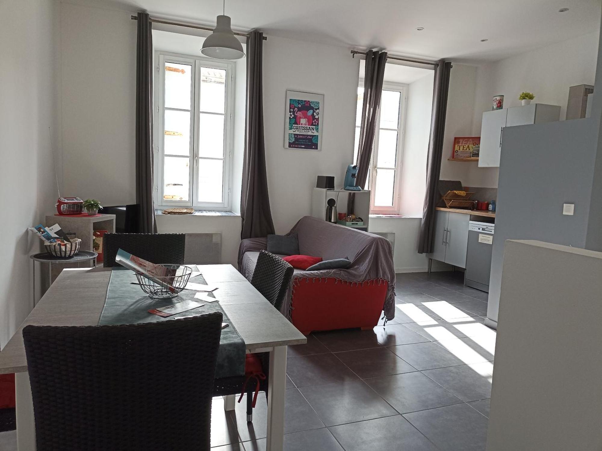 Jolie Maison Au Centre Du Village Gruissan Luaran gambar